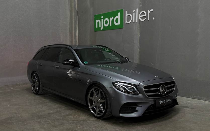 Mercedes E300 de 2,0 AMG Line stc. aut.