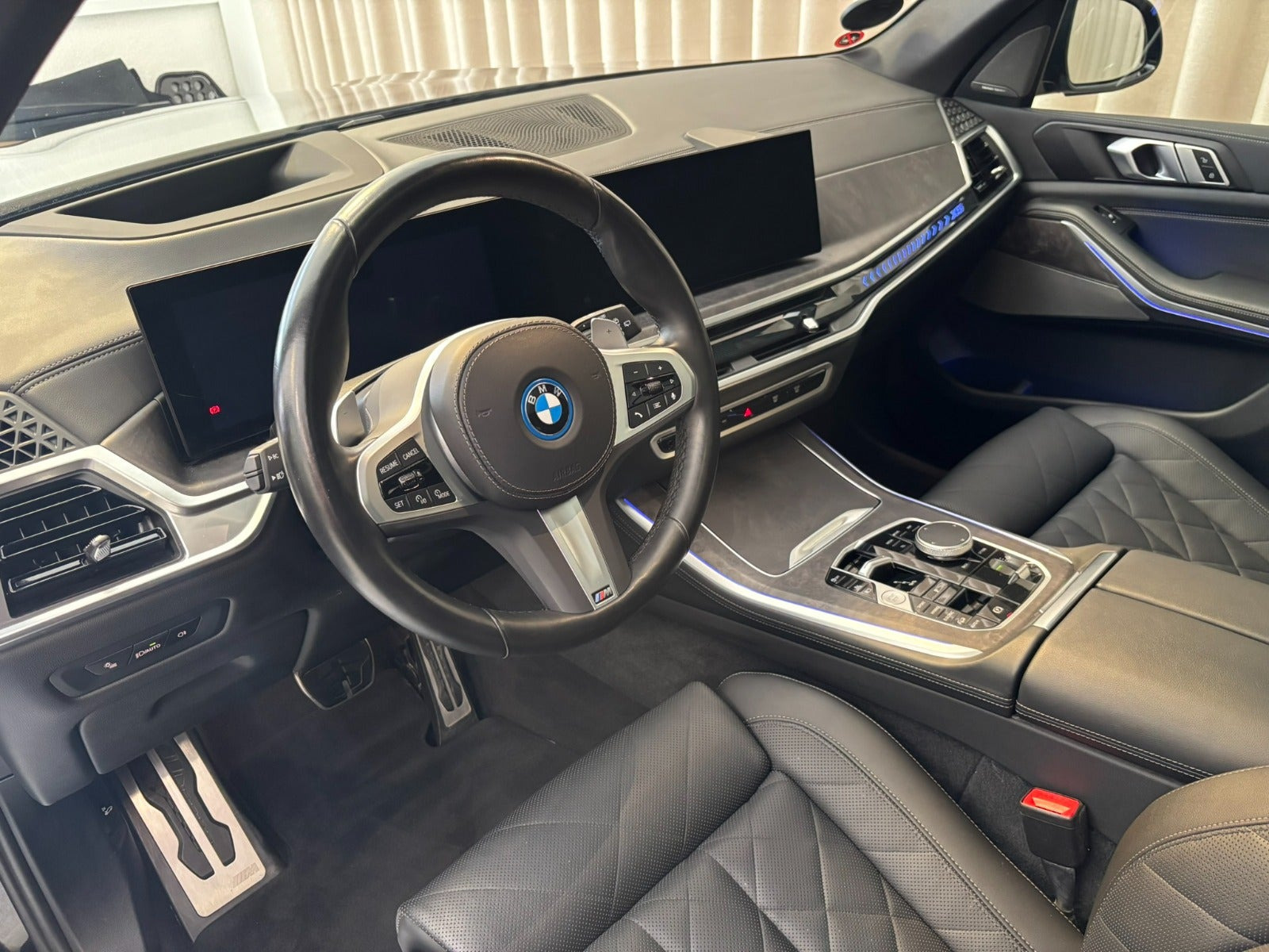 Sort BMW X5 fra 2024
