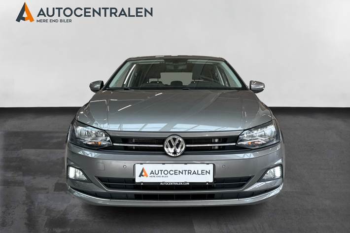 Grå VW Polo fra 2019