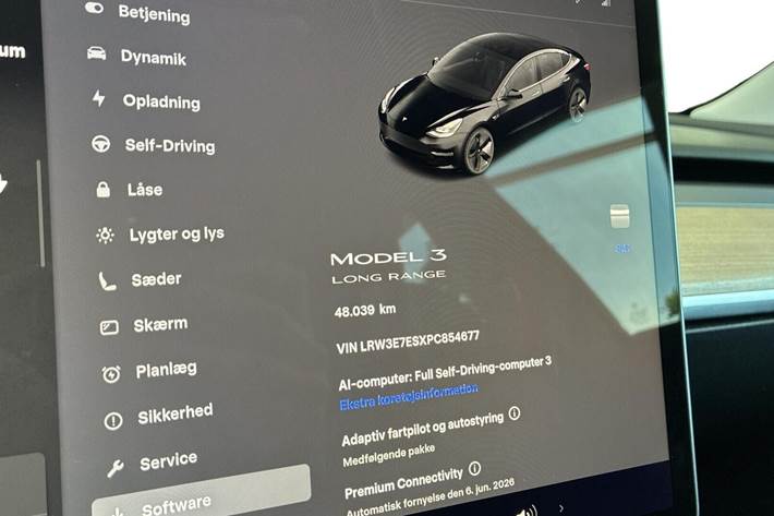Sort Tesla Model 3 fra 2023