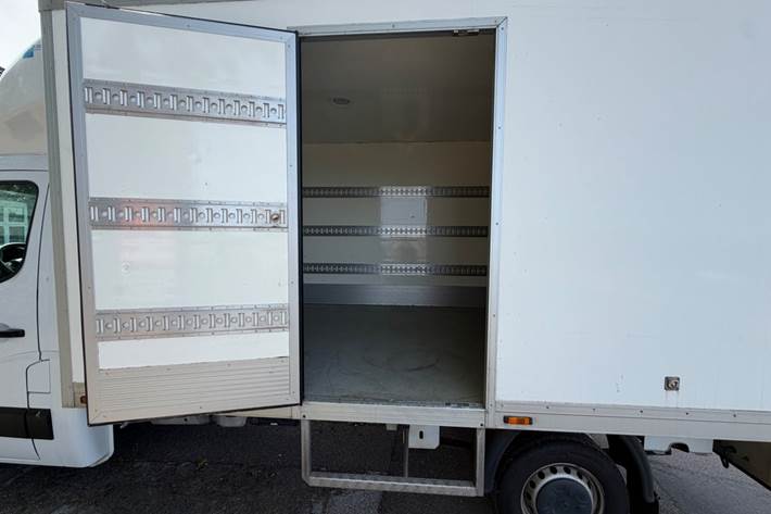 Hvid Renault Master IV T35 fra 2021