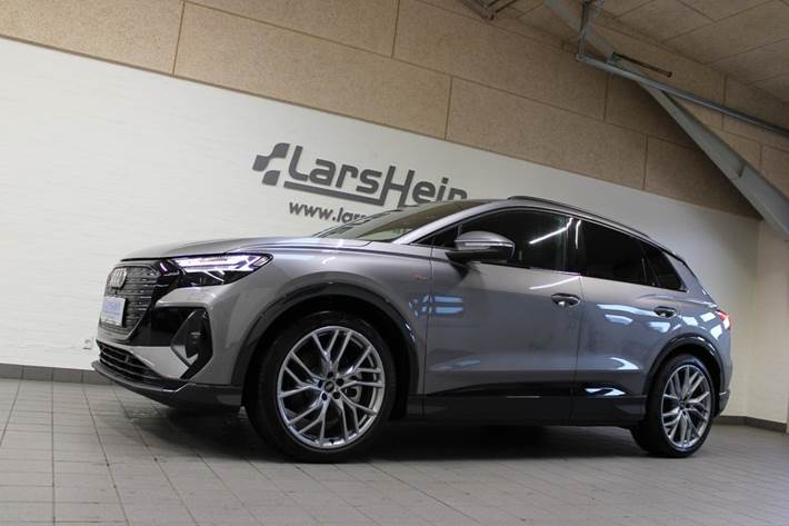 Grå Audi Q4 e-tron fra 2024