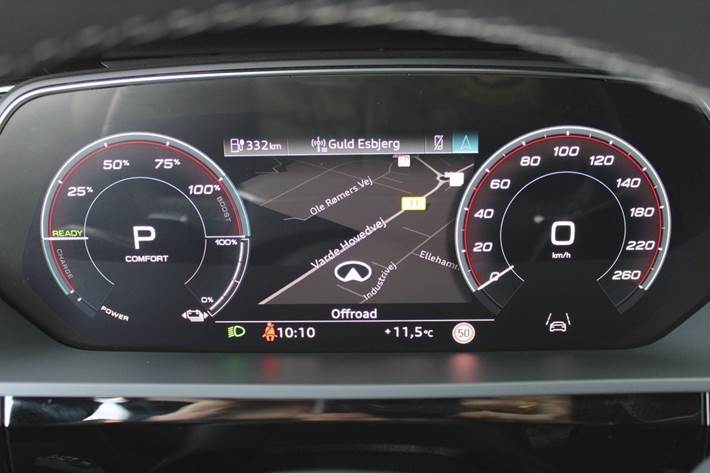 Sølv Audi e-tron fra 2022