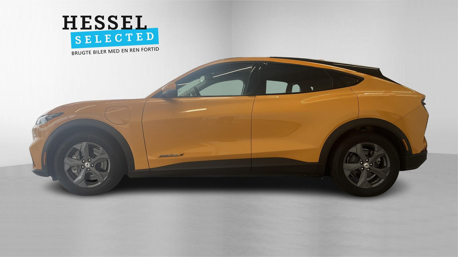 Orange Ford Mustang Mach-E fra 2023