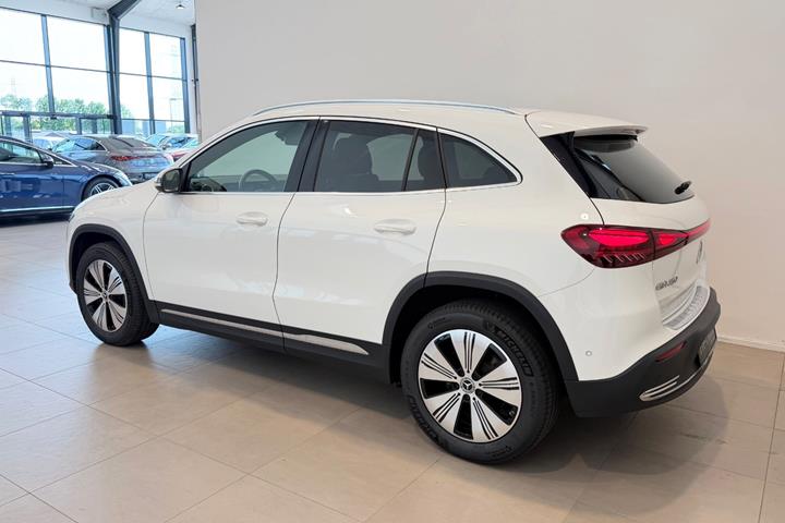 Hvid Mercedes EQA250 fra 2025