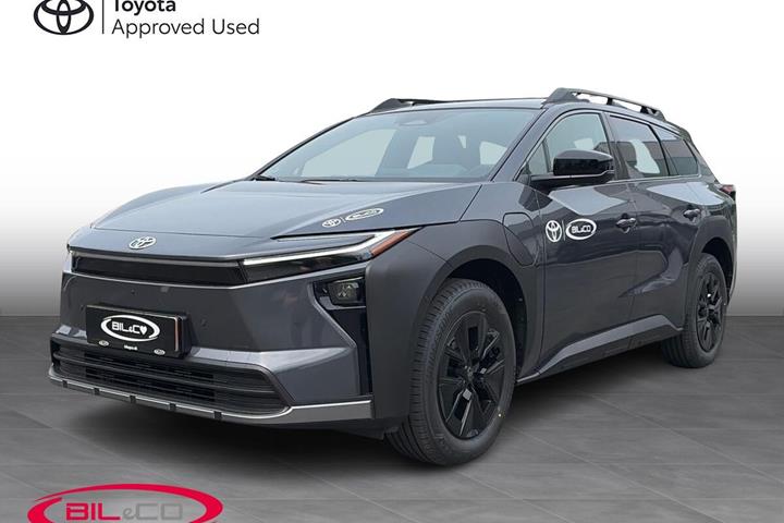 Grå Toyota bZ4X Touring fra 2026 set udefra