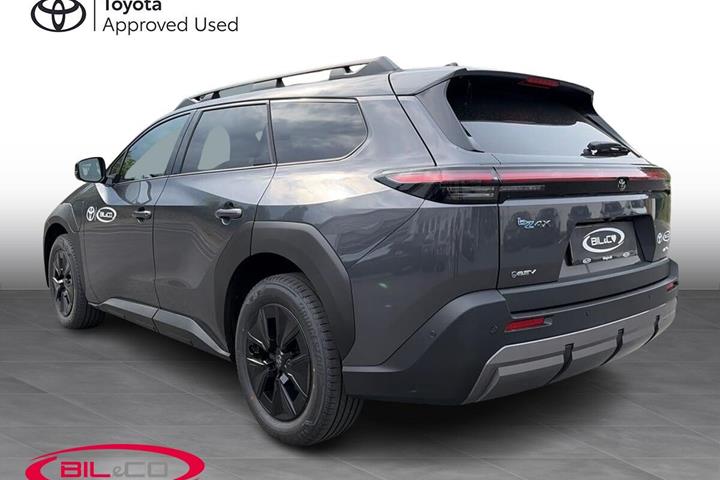 Grå Toyota bZ4X Touring fra 2026 set udefra