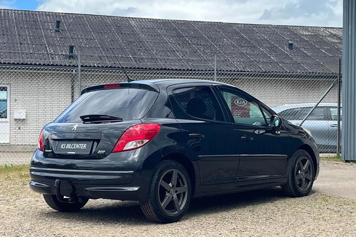 Sort Peugeot 207 fra 2010