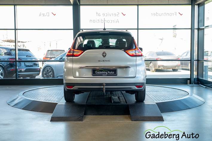 Sølv Renault Grand Scenic IV fra 2018