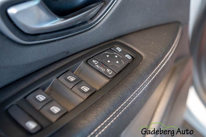 Sølv Renault Grand Scenic IV fra 2018