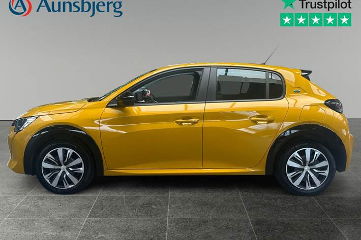 Gul Peugeot e-208 fra 2022