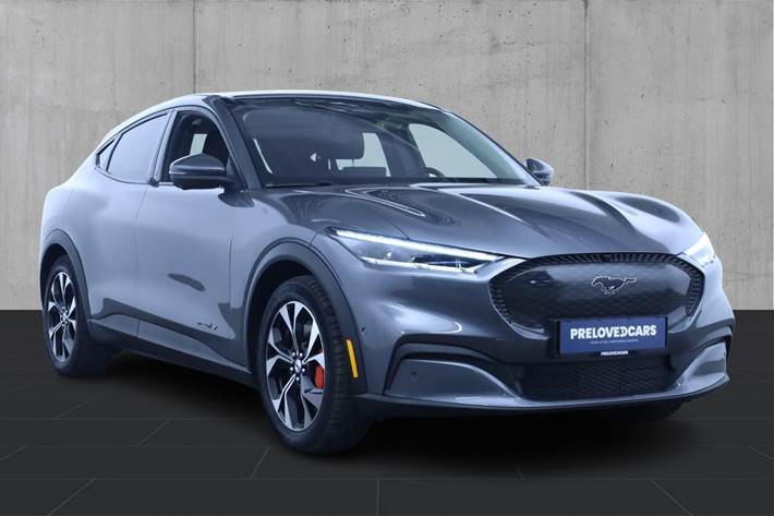 Grå Ford Mustang Mach-E fra 2021
