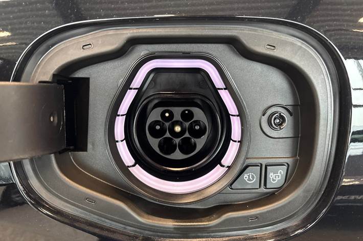 Sort Ford Kuga fra 2023
