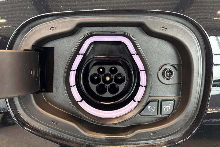 Sort Ford Kuga fra 2023