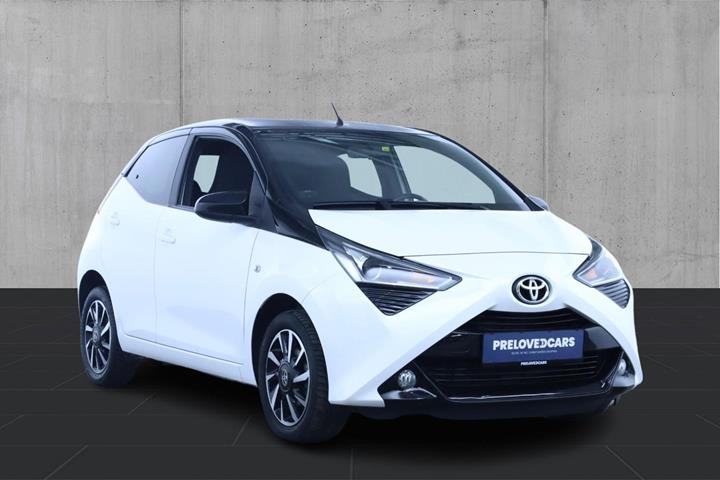 Hvid Toyota Aygo fra 2021