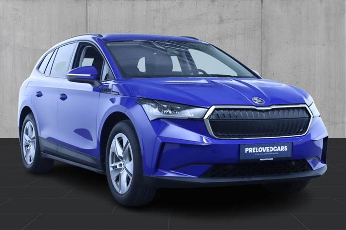 Blå Skoda Enyaq fra 2022