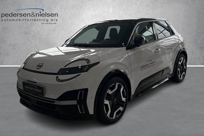 Hvid Nissan Micra fra 2026 set udefra