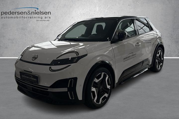 Hvid Nissan Micra fra 2026 set udefra