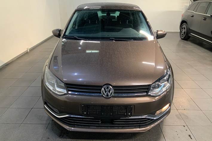 Brun VW Polo fra 2015