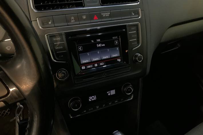 Brun VW Polo fra 2015