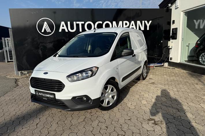 Hvid Ford Transit Courier fra 2022