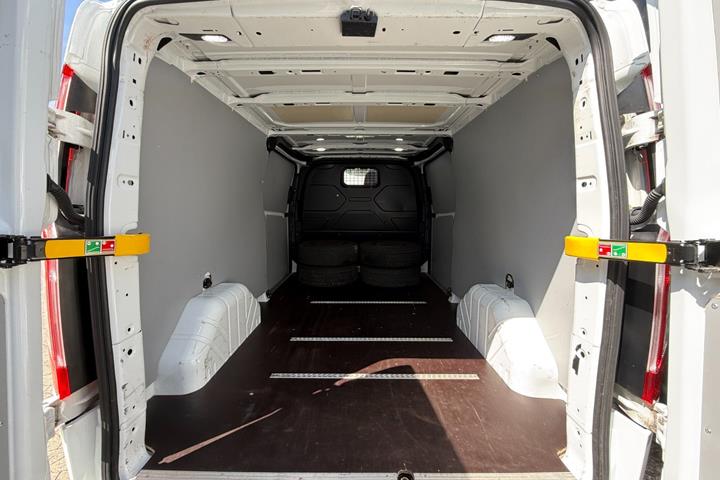 Hvid Ford Transit Custom 320 L2 fra 2021