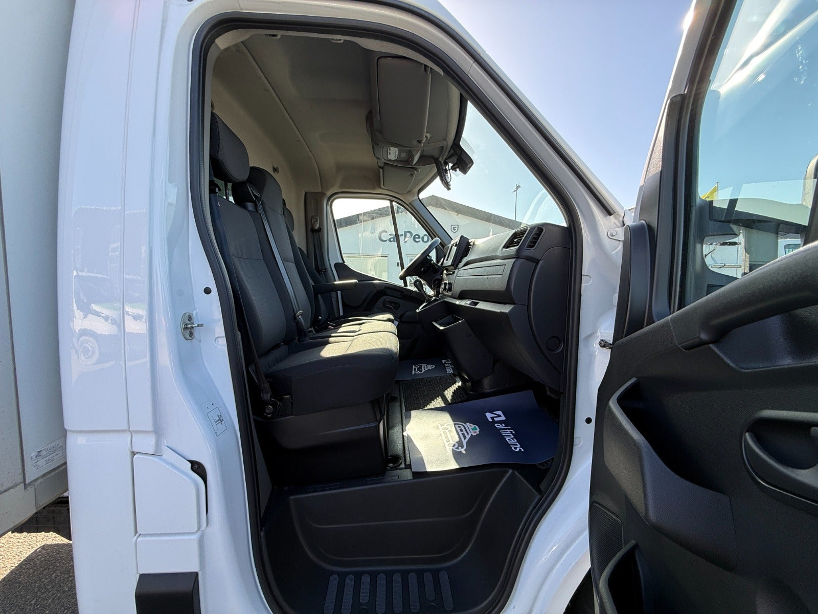 Hvid Renault Master IV T35 fra 2022