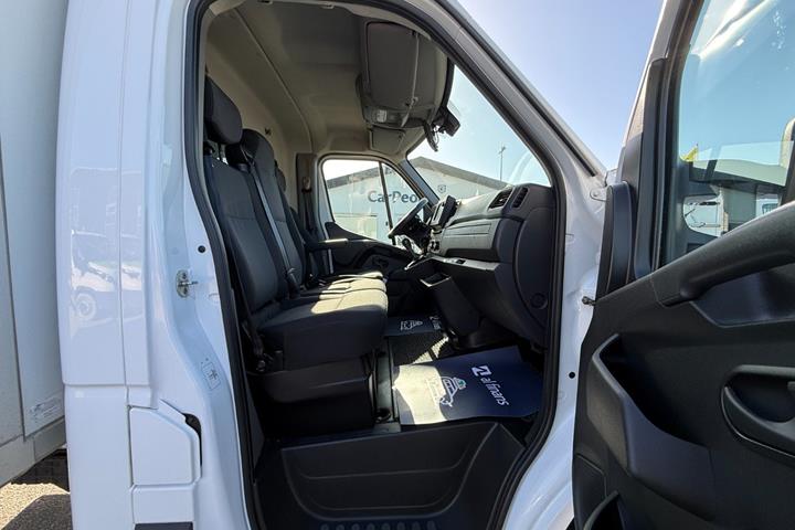 Hvid Renault Master IV T35 fra 2022