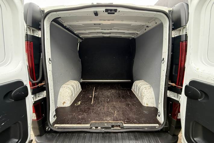 Hvid Renault Trafic T29 fra 2016