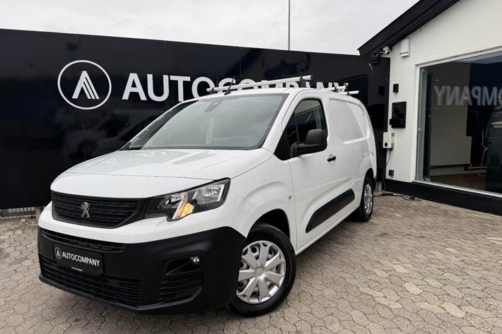 Hvid Peugeot Partner fra 2022