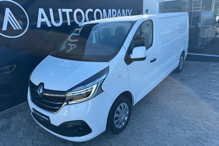 Hvid Renault Trafic T29 fra 2021