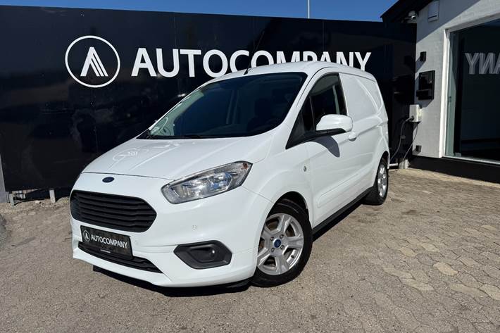 Hvid Ford Transit Courier fra 2021