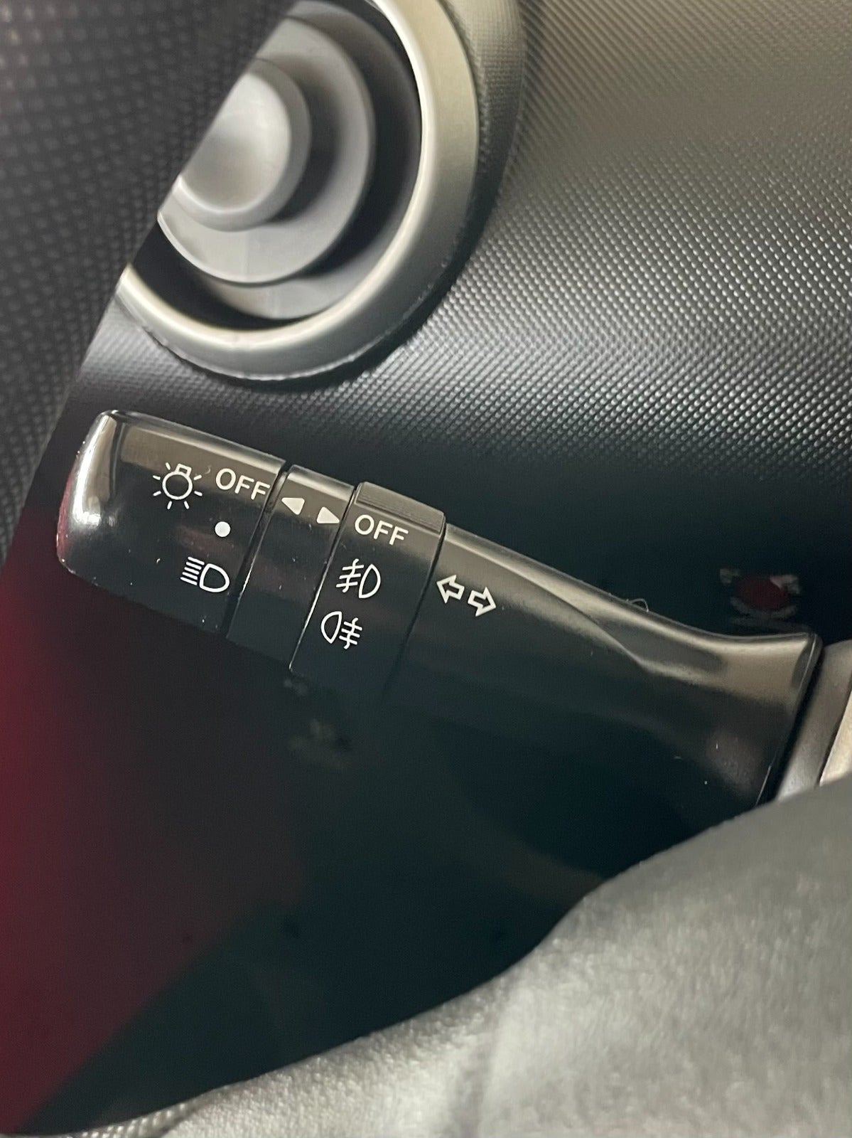 Rød Toyota Aygo fra 2014