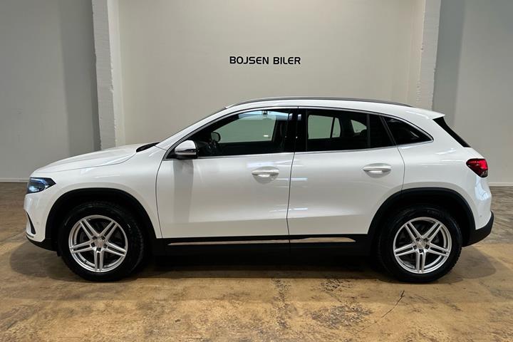 Hvid Mercedes EQA 250 fra 2023
