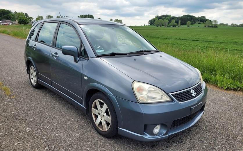 Suzuki Liana 1,6 m\ aircondition 106HK 5d