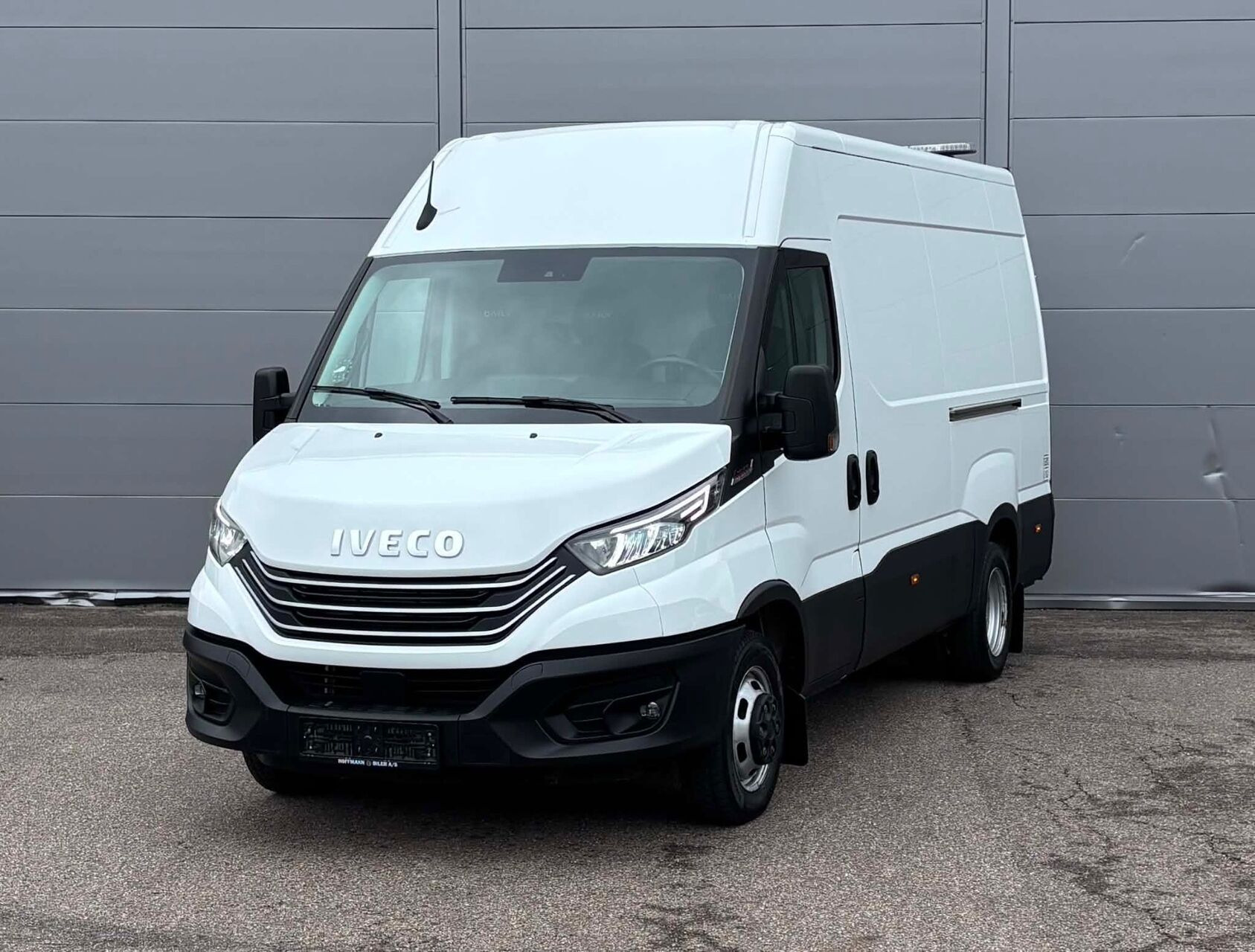 Hvid Iveco Daily fra 2023