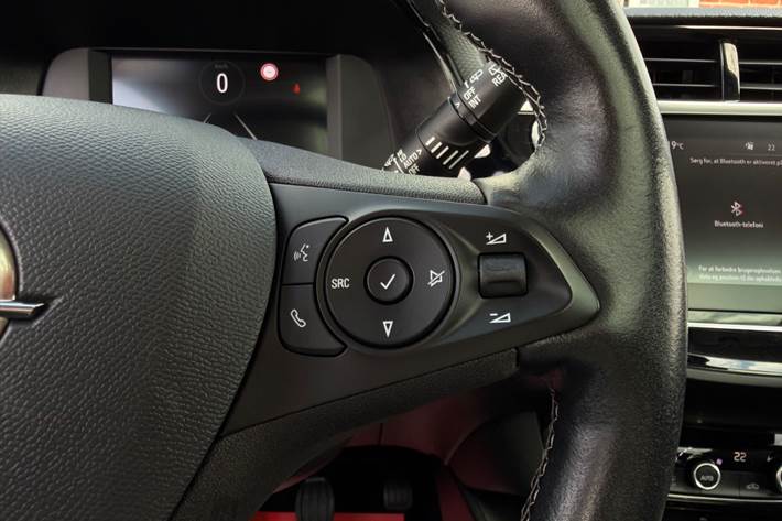Blå Opel Corsa fra 2020