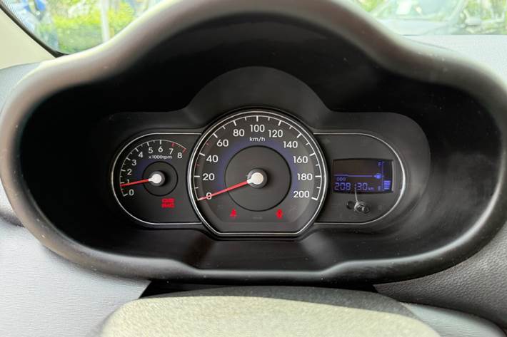 Blå Hyundai i10 fra 2011