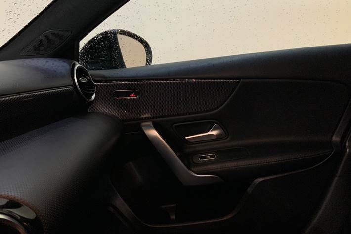 Sort Mercedes A200 fra 2020