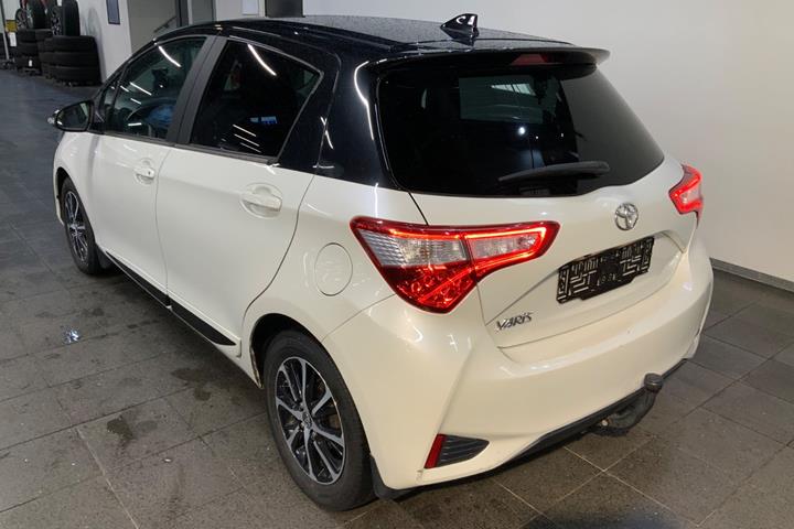 Hvid Toyota Yaris fra 2019