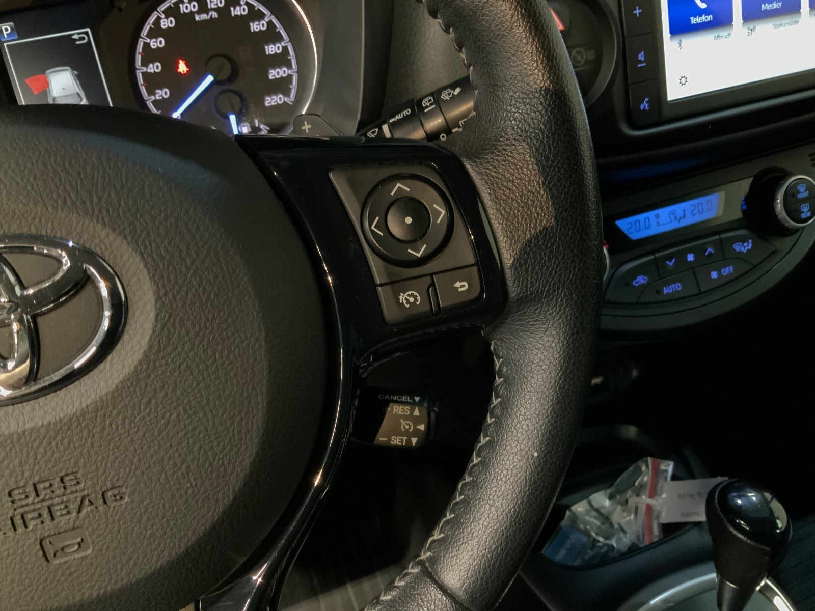 Hvid Toyota Yaris fra 2019