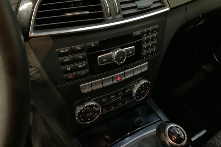 Sort Mercedes C180 fra 2013