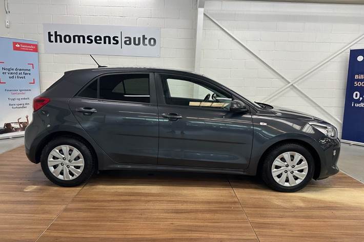 Grå Kia Rio fra 2018