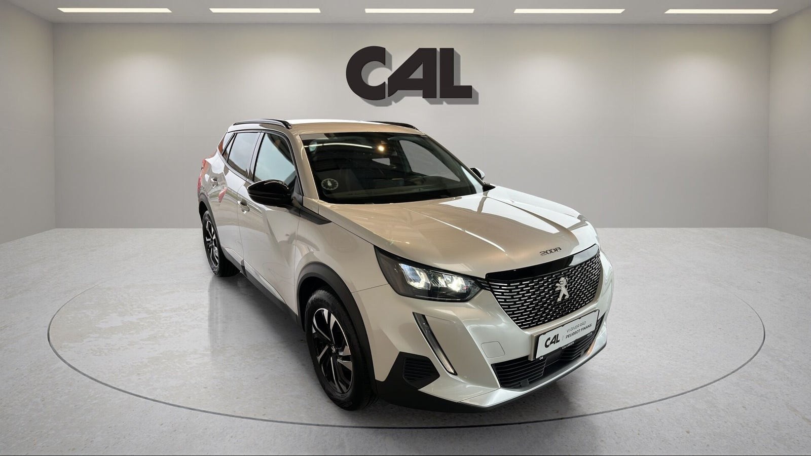 Hvid Peugeot 2008 fra 2022