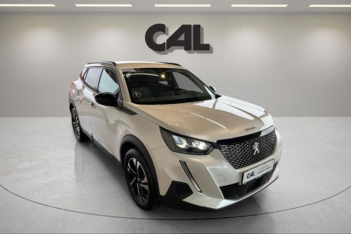 Hvid Peugeot 2008 fra 2022
