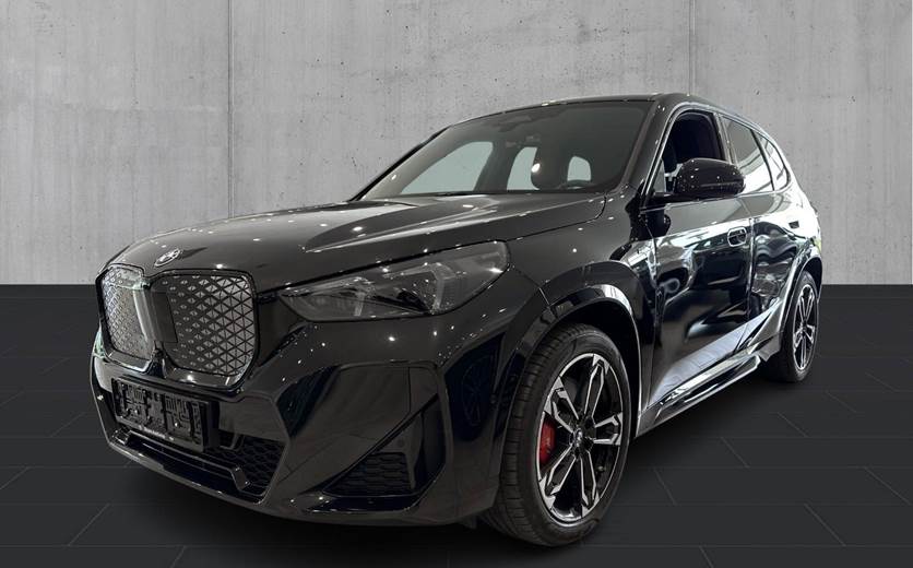 BMW iX1 eDrive20 M-Sport Pro
