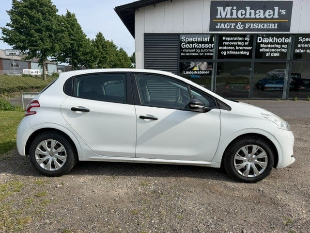 undefined Peugeot 208 fra 2012
