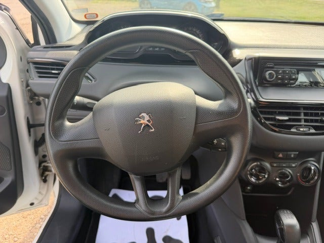 undefined Peugeot 208 fra 2012