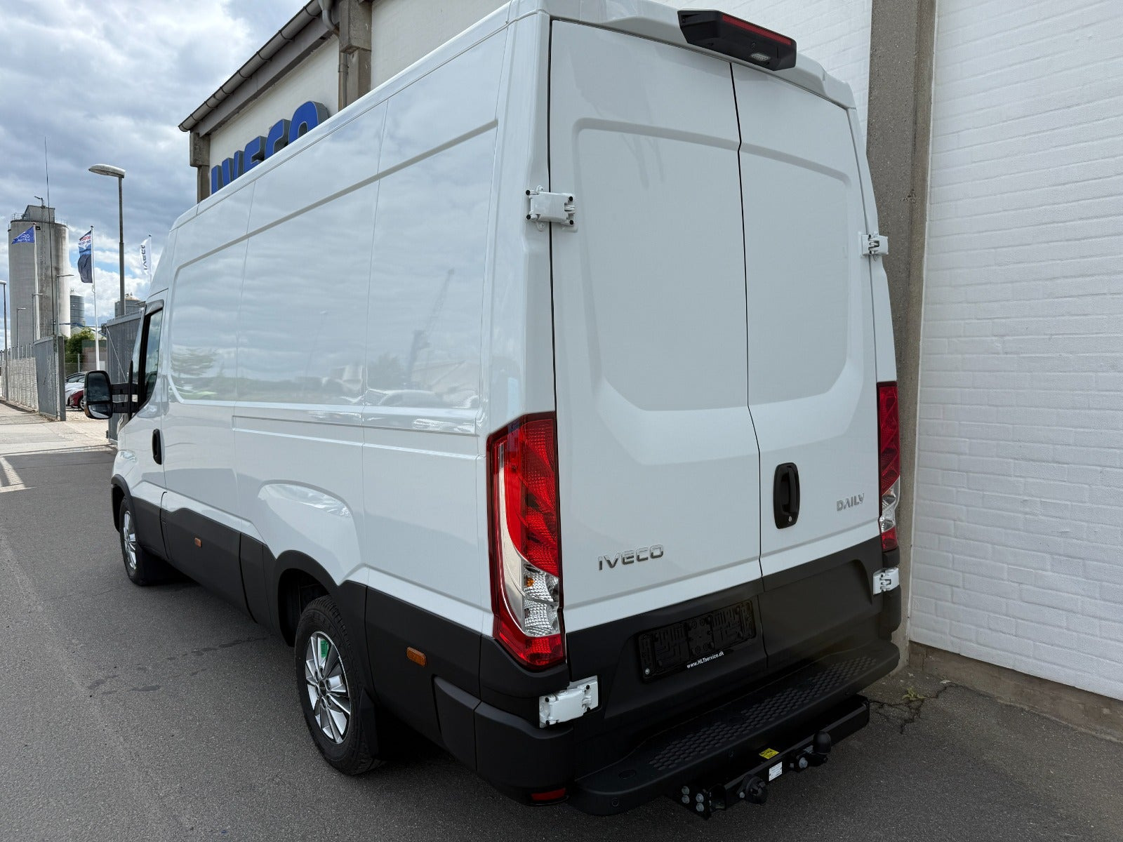 Hvid Iveco Daily fra 2026