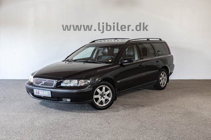 Sort Volvo V70 fra 2004